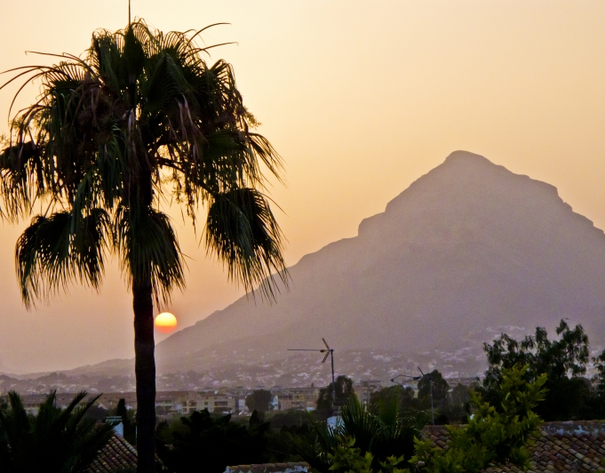 Vida de lujo en una exquisita villa en Jávea con vistas panorámicas y características de alta gama