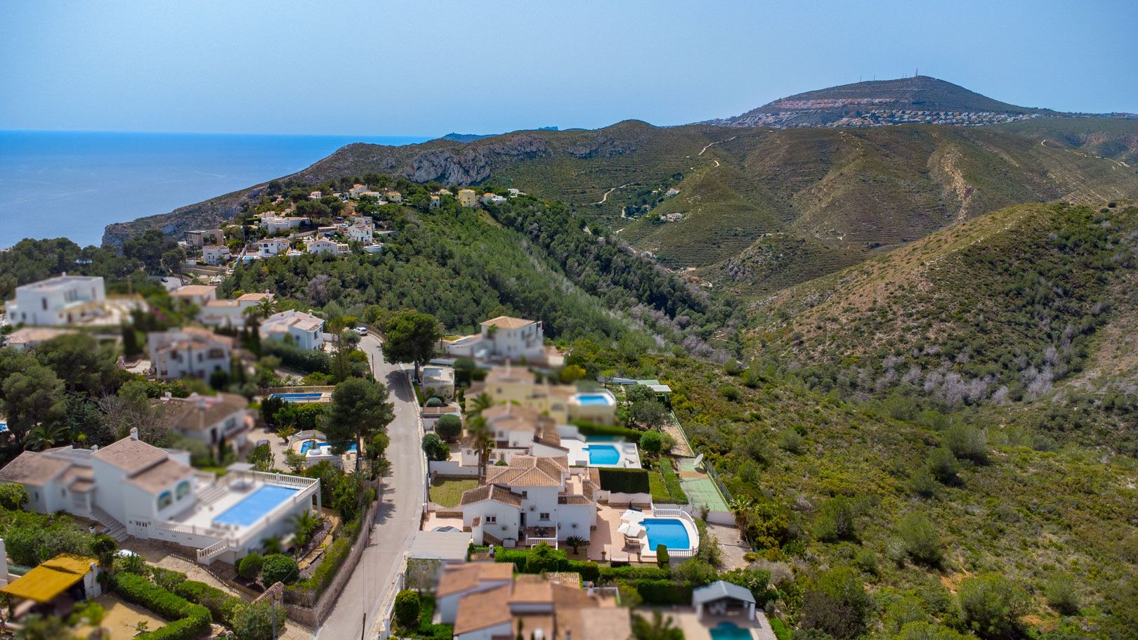Villa orientada al suroeste con vistas al atardecer cerca de Granadella