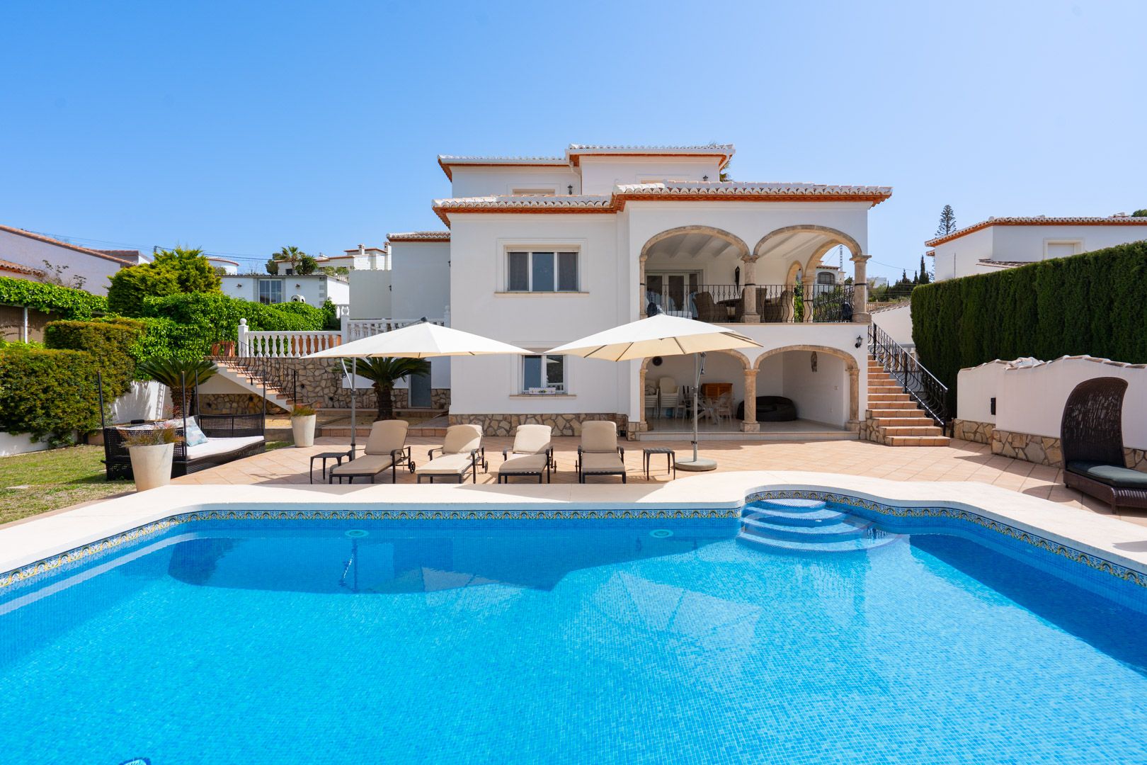 Villa orientada al suroeste con vistas al atardecer cerca de Granadella