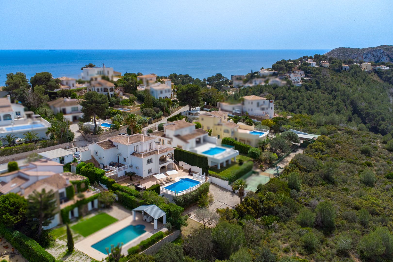 Villa orientada al suroeste con vistas al atardecer cerca de Granadella