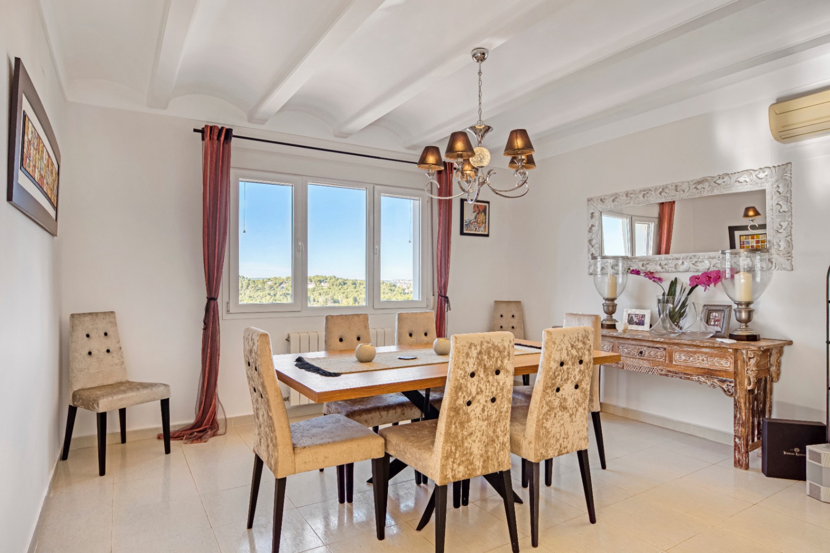 Villa orientada al suroeste con vistas al atardecer cerca de Granadella