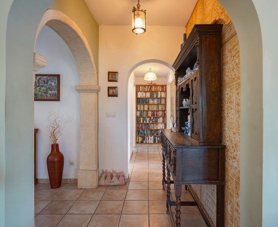 Villa tradicional de una sola planta en Costa Nova, Jávea - Terreno llano, piscina y vida al aire libre