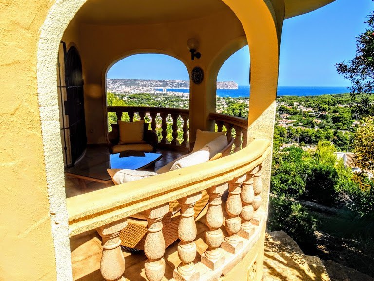 Encantadora villa con impresionantes vistas de Jávea desde el Montgó, Cabo de San Antonio hasta Cabo La Nao