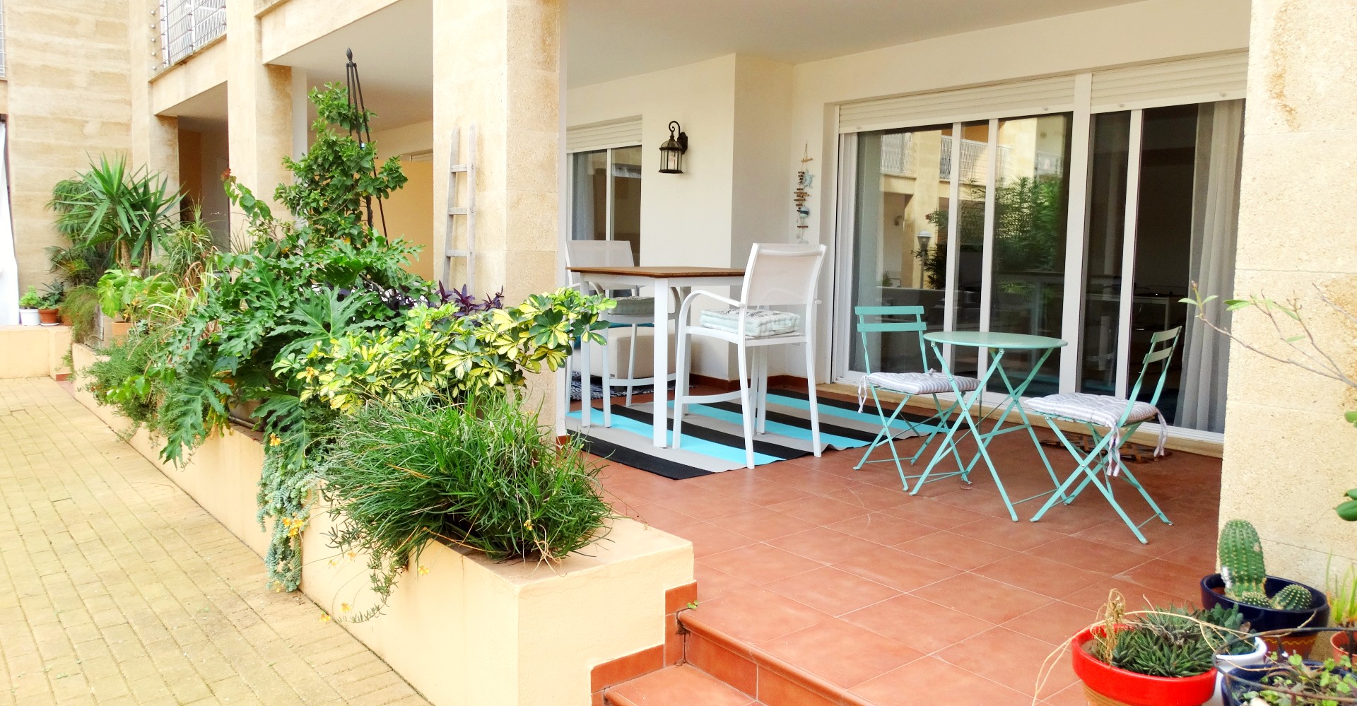 Apartamento de inversión de 3 dormitorios en planta baja a 5 minutos a pie de la playa del Arenal