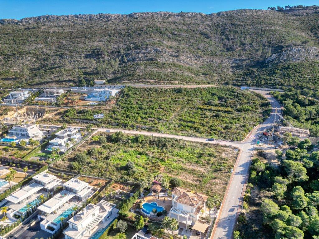 Parcelas Urbanas con Vista al Mar para Villas de Lujo en Villes del Vent, Jávea – Oportunidad de Inversión Premium