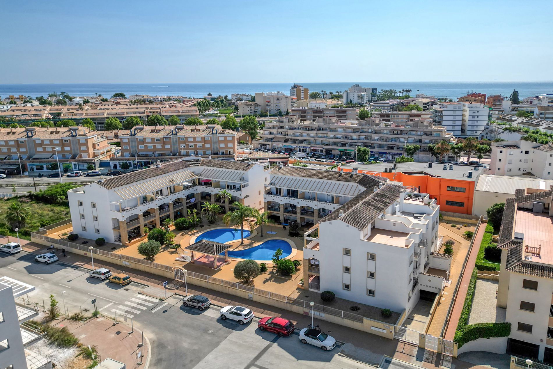 Atico de 3 dormitorios en venta en Javea cerca de la playa del Arenal